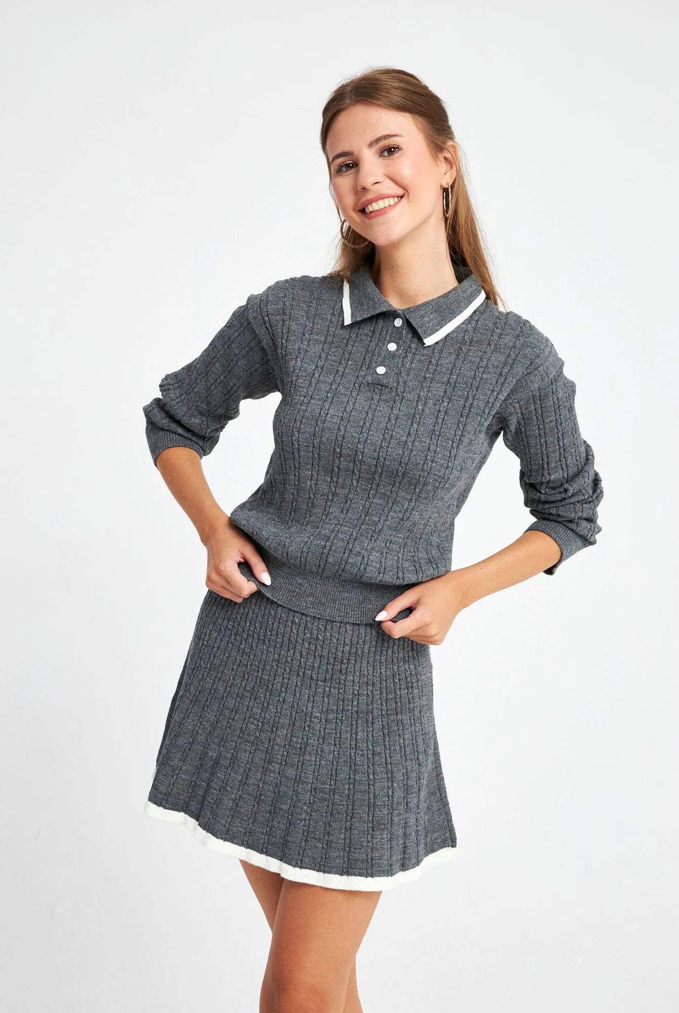 Polo Yaka Örgü Desenli Antrasit Kadın Triko Kazak